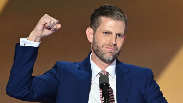 Эрик Трамп втихую сотрудничает с экономическим врагом США Китаем