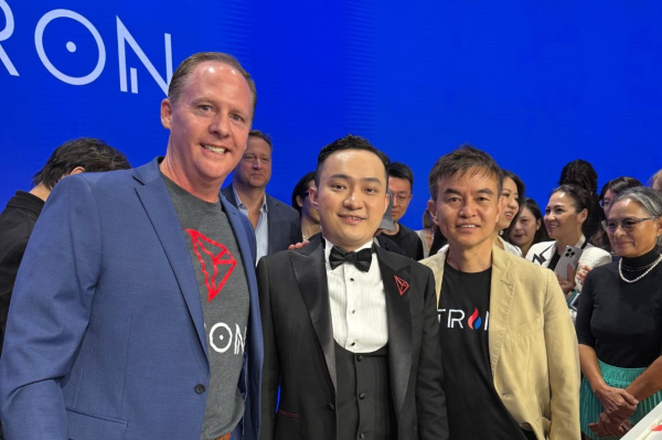 Акции TRON Джастина Сана падают в цене